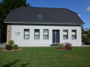 Ferienwohnung Strauß, Neuberend
